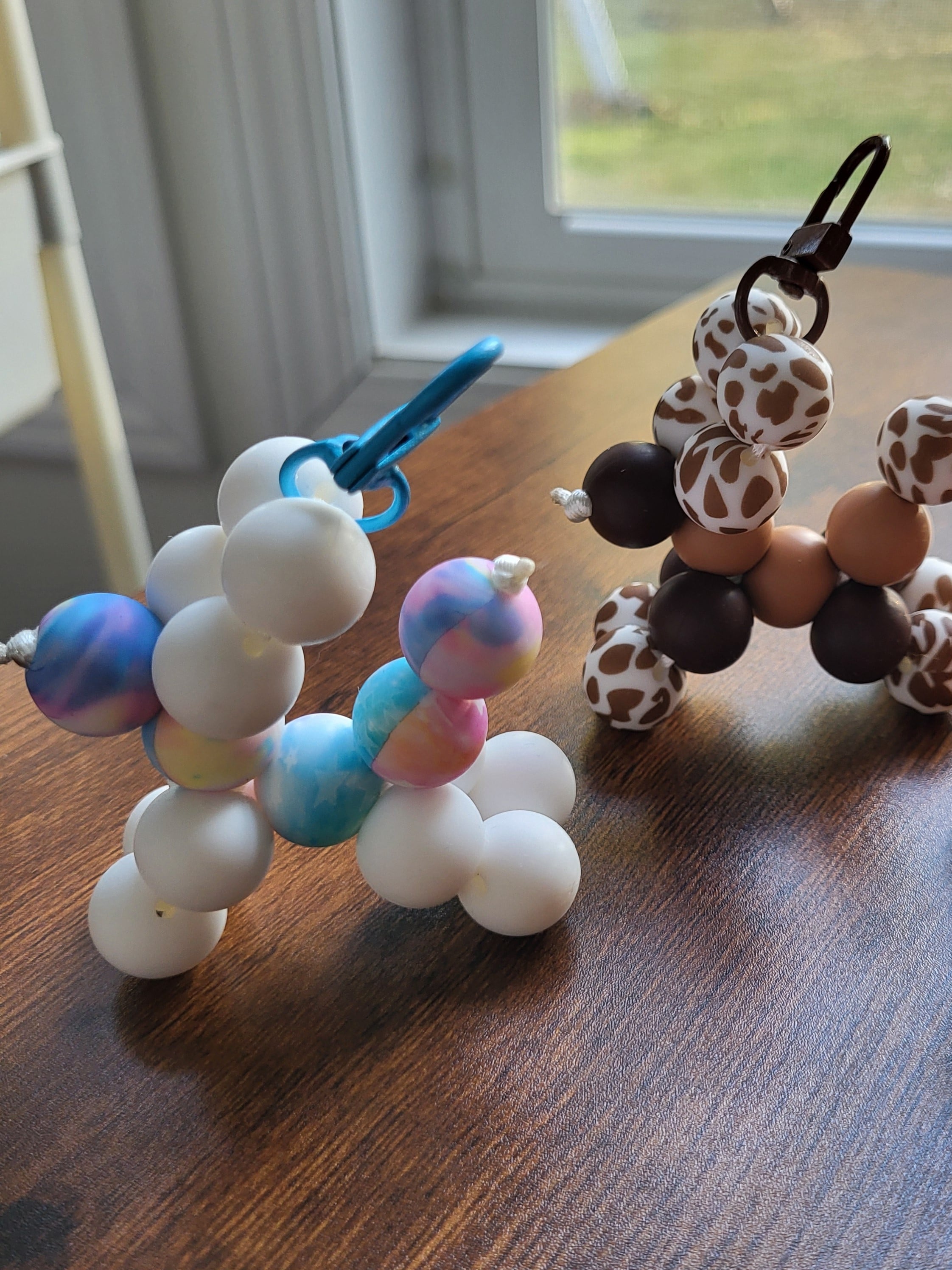 Beaded Balloon Dog Clips = adorable 😍 from Sowing A Seed